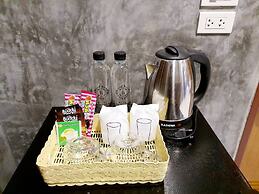 B Tel Chomthong Resort Chiang Mai