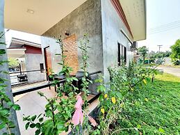 B Tel Chomthong Resort Chiang Mai