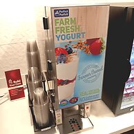 Best Western Plus Coachella Valley Inn & Suites