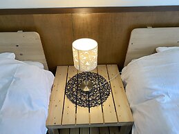 Riverside Hostel B&B – Hostel