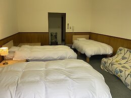 Riverside Hostel B&B – Hostel