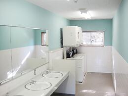 Riverside Hostel B&B – Hostel