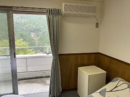 Riverside Hostel B&B – Hostel