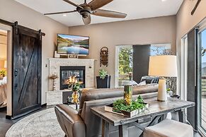 Treehouse 1br With Hot Tub 1 Bedroom Home by RedAwning