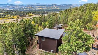 Treehouse 1br With Hot Tub 1 Bedroom Home by RedAwning