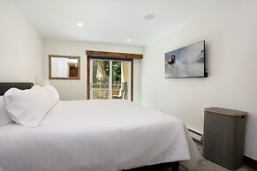 103 Fallridge Miniums 3 Bedroom Condo by RedAwning