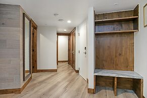 103 Fallridge Miniums 3 Bedroom Condo by RedAwning