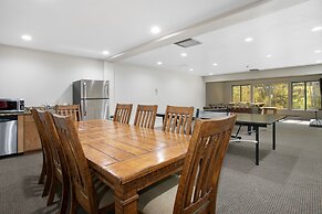 103 Fallridge Miniums 3 Bedroom Condo by RedAwning