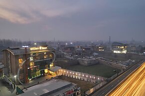 Hotel Golden Leaf Kashmir