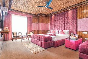 Hotel Golden Leaf Kashmir