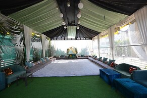 Hotel Golden Leaf Kashmir