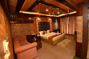 Hotel Golden Leaf Kashmir