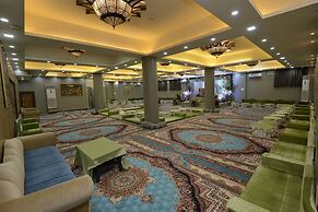 Hotel Golden Leaf Kashmir