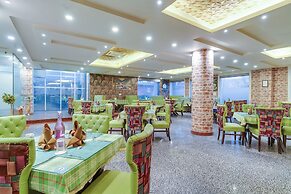 Hotel Golden Leaf Kashmir