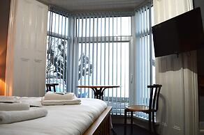 The Carlton Hotel Mumbles