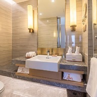 Vyluk J Hotel Lanwan Caohai Weining