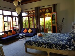 Villa Lumbalumba Banyualit