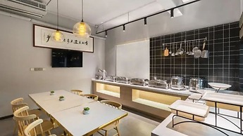 Vyluk J Hotel Jinan West Railway Station