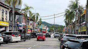 Dindings Pantai Desair Apartment By DPD