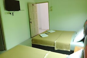 Dindings Pantai Desair Apartment By DPD