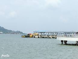 Dindings Pantai Desair Apartment By DPD