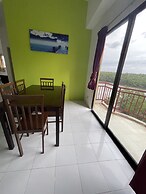Dindings Pantai Desair Apartment By DPD