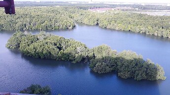 Dindings Pantai Desair Apartment By DPD