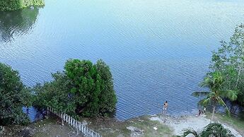 Dindings Pantai Desair Apartment By DPD