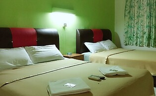 Dindings Pantai Desair Apartment By DPD