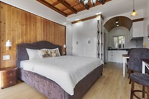 Little Colmar - Homestay & Pottery Studio