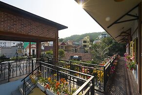 Little Colmar - Homestay & Pottery Studio