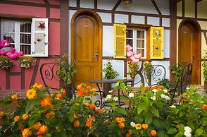 Little Colmar - Homestay & Pottery Studio