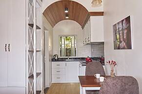 Little Colmar - Homestay & Pottery Studio