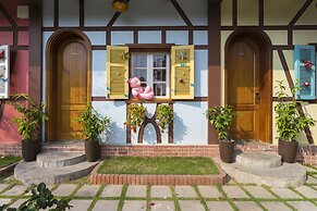 Little Colmar - Homestay & Pottery Studio