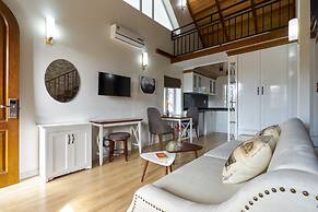 Little Colmar - Homestay & Pottery Studio