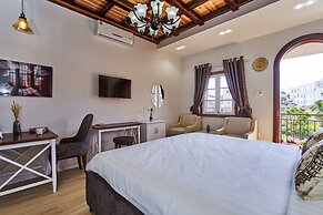 Little Colmar - Homestay & Pottery Studio