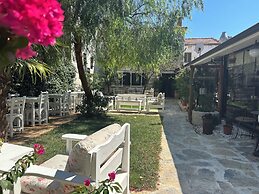 Urla Taş Konak Otel