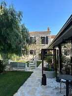 Urla Taş Konak Otel