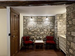 Urla Taş Konak Otel