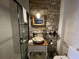Urla Taş Konak Otel