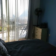 Stunning Beach Apart-sleeps 5! Pool & Sea Views!