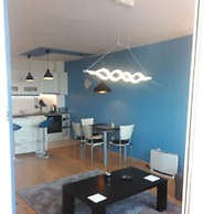 Stunning Beach Apart-sleeps 5! Pool & Sea Views!