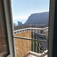 Stunning Beach Apart-sleeps 5! Pool & Sea Views!