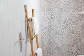 Kissos Luxury Suites