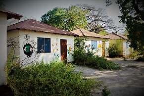 Jerreh Camp Lodge