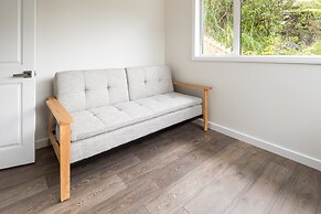 Brand New 5BR home with view of the sea