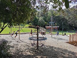 Brand New 5BR home with view of the sea