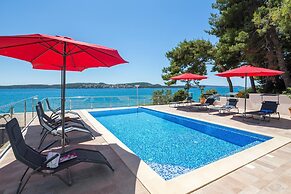 Gem of the Sea Alenka