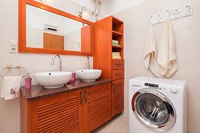 Gem of the Sea Alenka