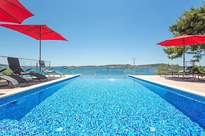 Gem of the Sea Alenka